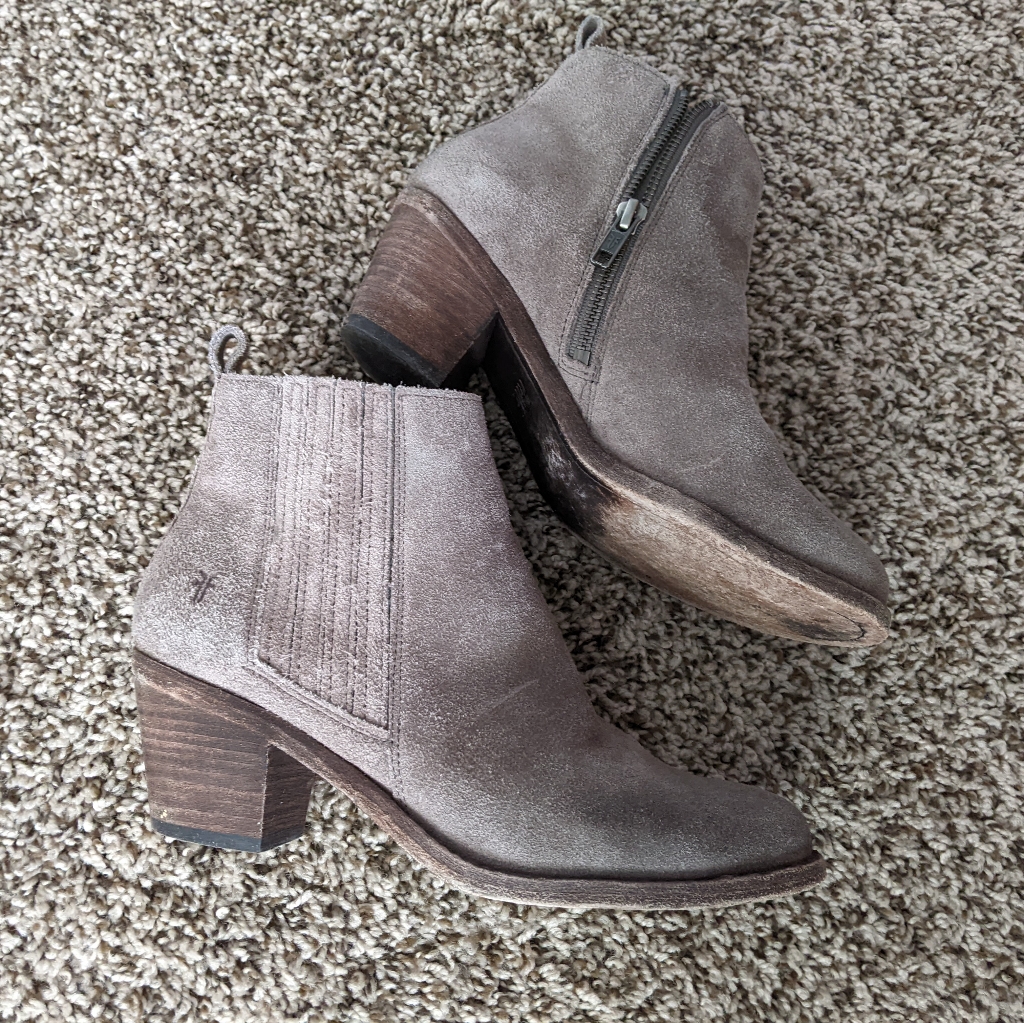 Frye Alton Chelsea Gray Suede Boots 6.5m